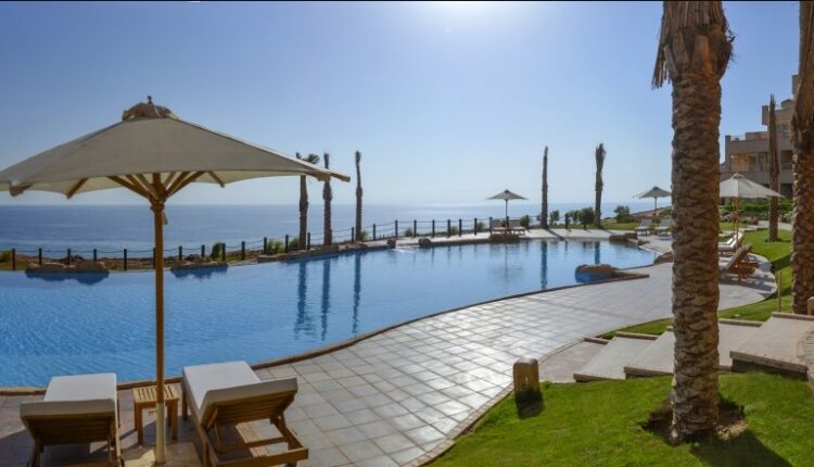 داخل منتجع التلال السخنة