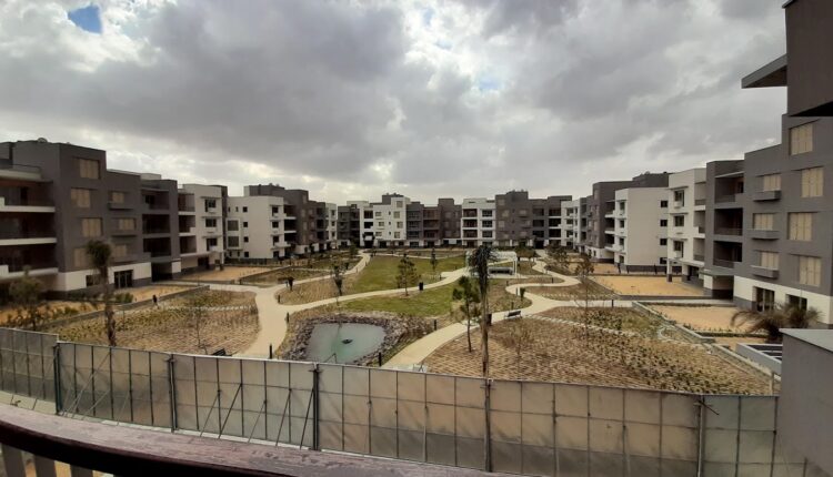 5 Flats For Sale in AEON October