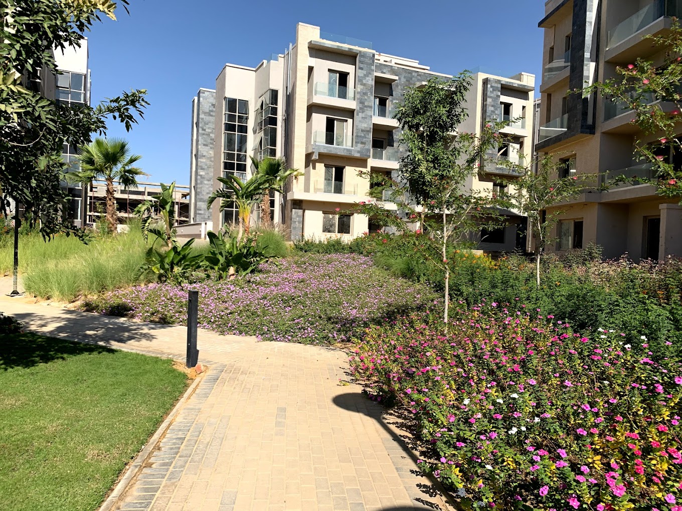 كمبوند جاليريا مون فالى ارابيا التجمع الخامس – Galleria Moon Valley New Cairo