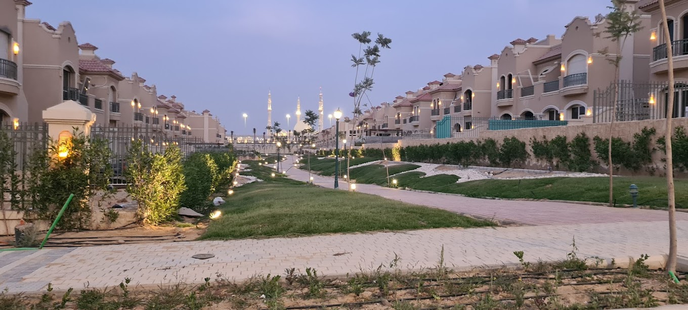 كمبوند الباتيو اورو التجمع الخامس – El Patio Oro La Vista New Cairo