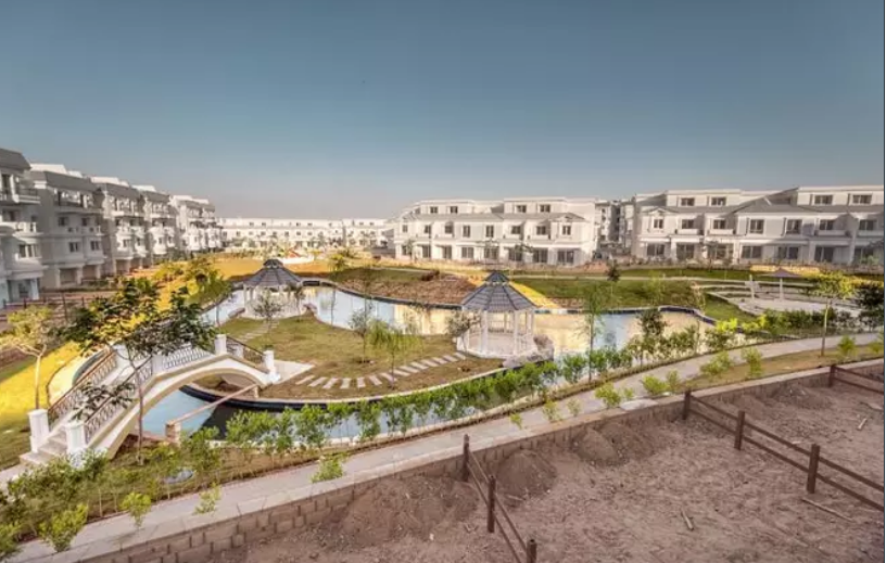 كمبوند ماونتن فيو اكتوبر بارك – Mountain View October Park