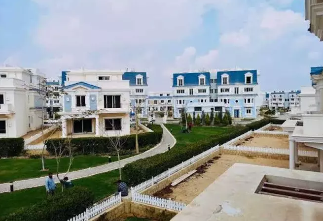 كمبوند ماونتن فيو اكتوبر بارك – Mountain View October Park