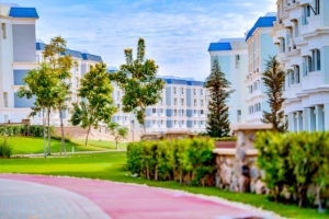 شقق للبيع 4 غرف نوم في كمبوند ماونتن فيو هايد بارك 216 متر