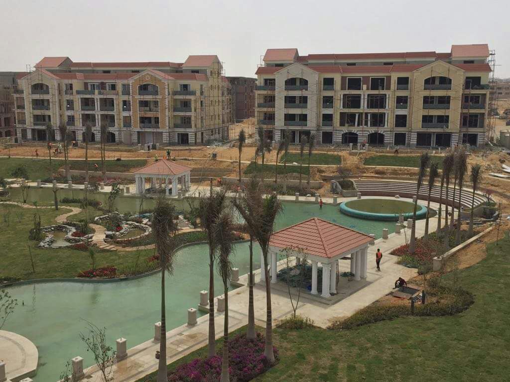 لمحبى الرقي شقه للبيع في كمبوند ريجنتس بارك بمساحة 140م بالتجمع الخامس