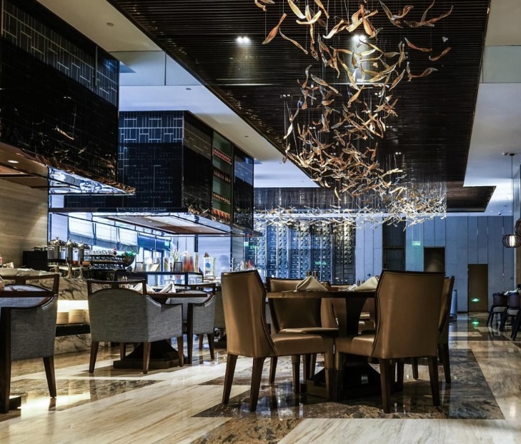 سارع بحجز مكتب بمساحة تبدأ من 95 متراً في واحد شارع التسعين صبور