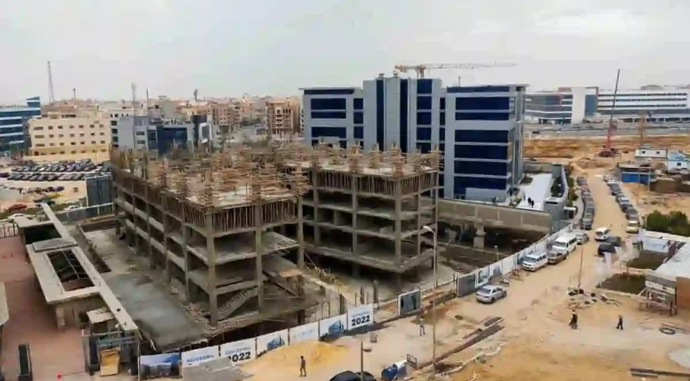 احصل علي عيادتك في مول سنترك القاهرة الجديدة بمساحة 149 متر