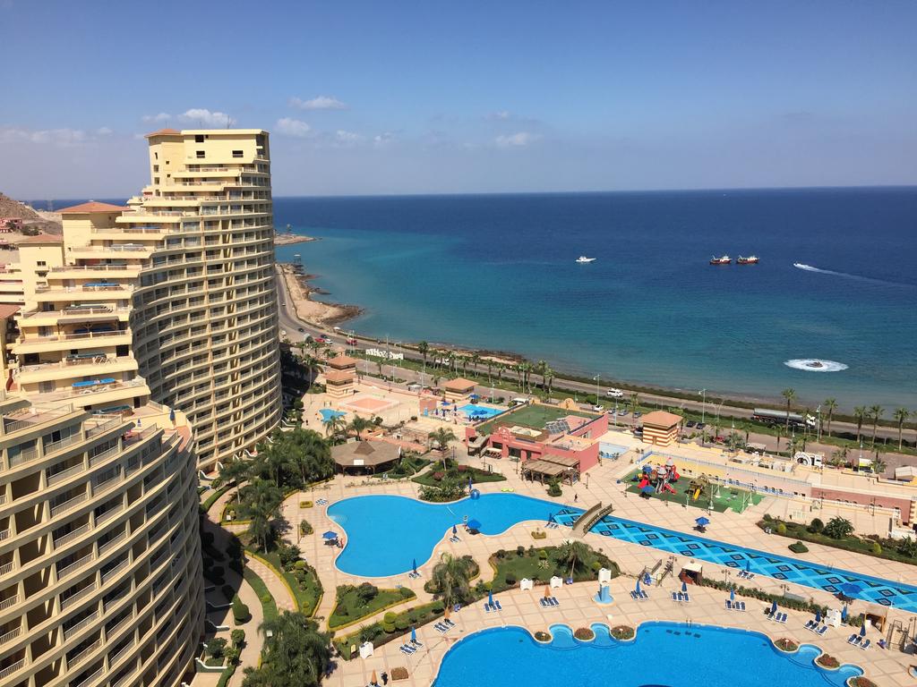 وحدات طبية للبيع في اوزون مول 95 متر