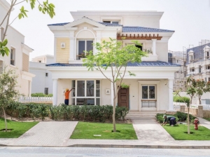 فيلا رائعة 240م للبيع في موقع مميز جدا داخل ماونتن فيو التجمع الخامس