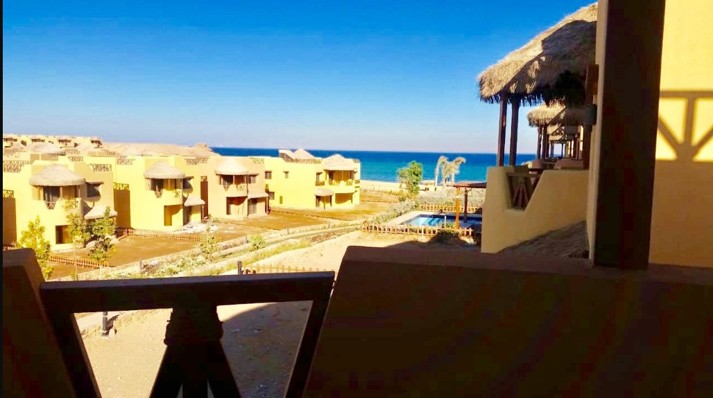 شاليهات للبيع 3 غرف نوم في ماونتن فيو السخنة 160 متر