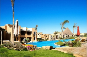 بمساحة 200 متر منازل مزدوجة للبيع في ماونتن فيو السخنة 1