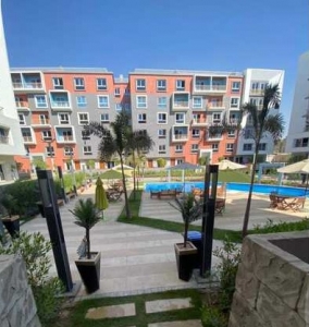 شقة رائعة 183م للبيع في موقع مميز جدا داخل كمبوند امورادا التجمع