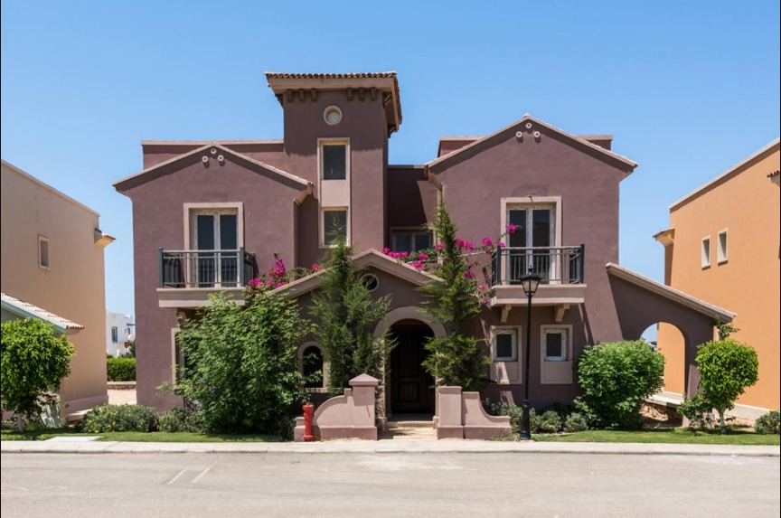 سارع بشراء توين هاوس 230 متراً في قرية الدبلوماسيين رأس الحكمة