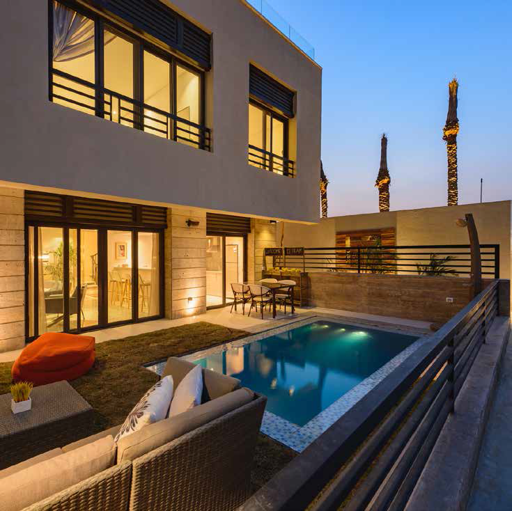 لمحبى الرقي فيلا للبيع في كمبوند ذا أنيكس تريو جاردنز بمساحة 300م بالتجمع الخامس