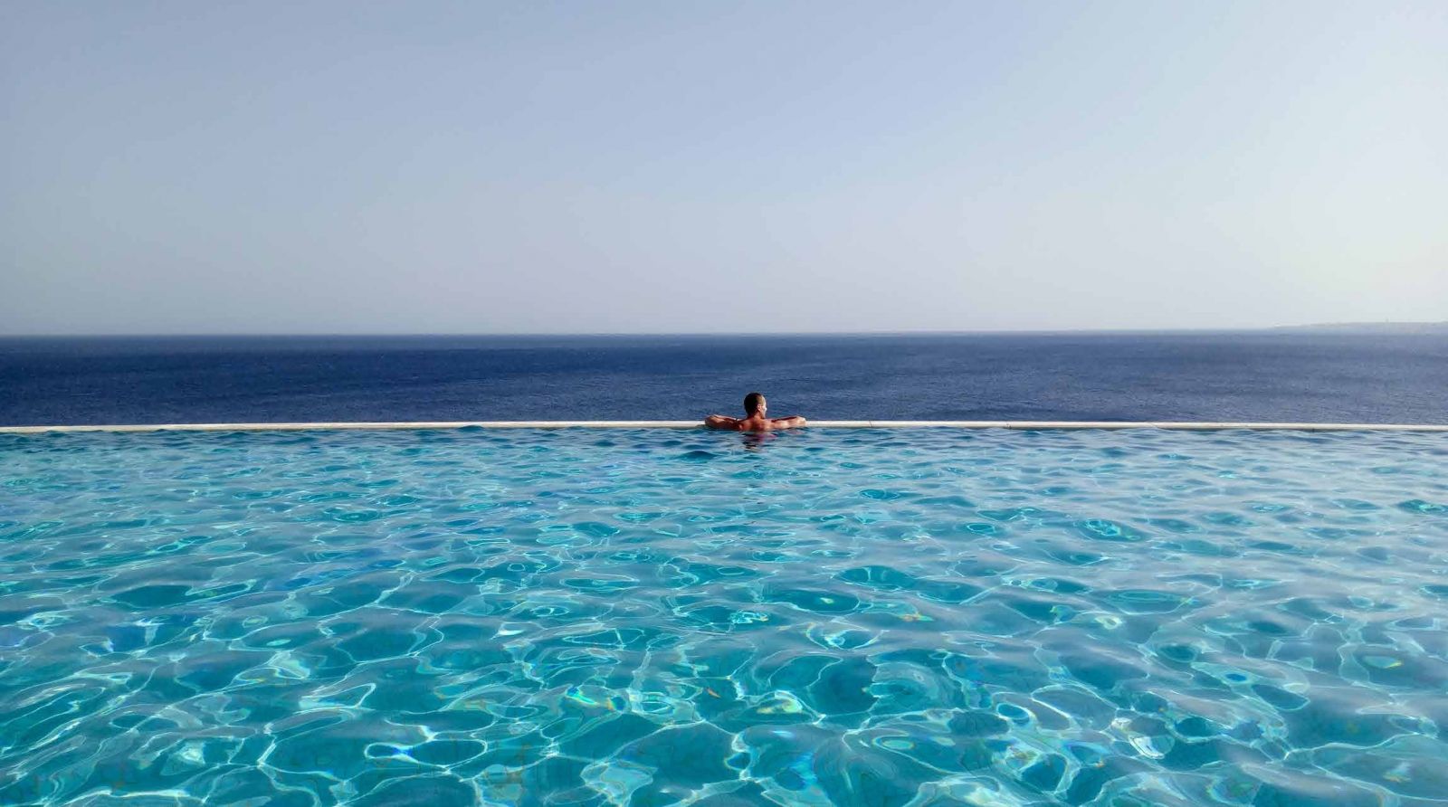 تفاصيل بيع استوديو بمساحة 54 متر في مشروع أبراج العلمين الجديدة