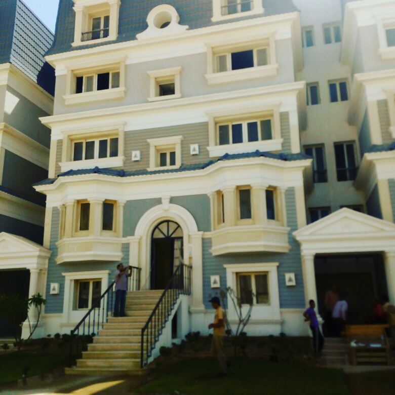 اميز توين هاوس للبيع بماونتن فيو هايد بارك بمساحة 474 متر