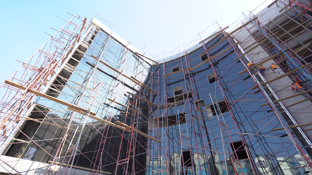 بالتقسيط إشتري محل في مول ساوث جيت بمساحة 90 متر