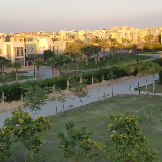 كمبوند لاكازا الشيخ زايد بيوند هولدنج – La Casa Compound Sheikh Zayed