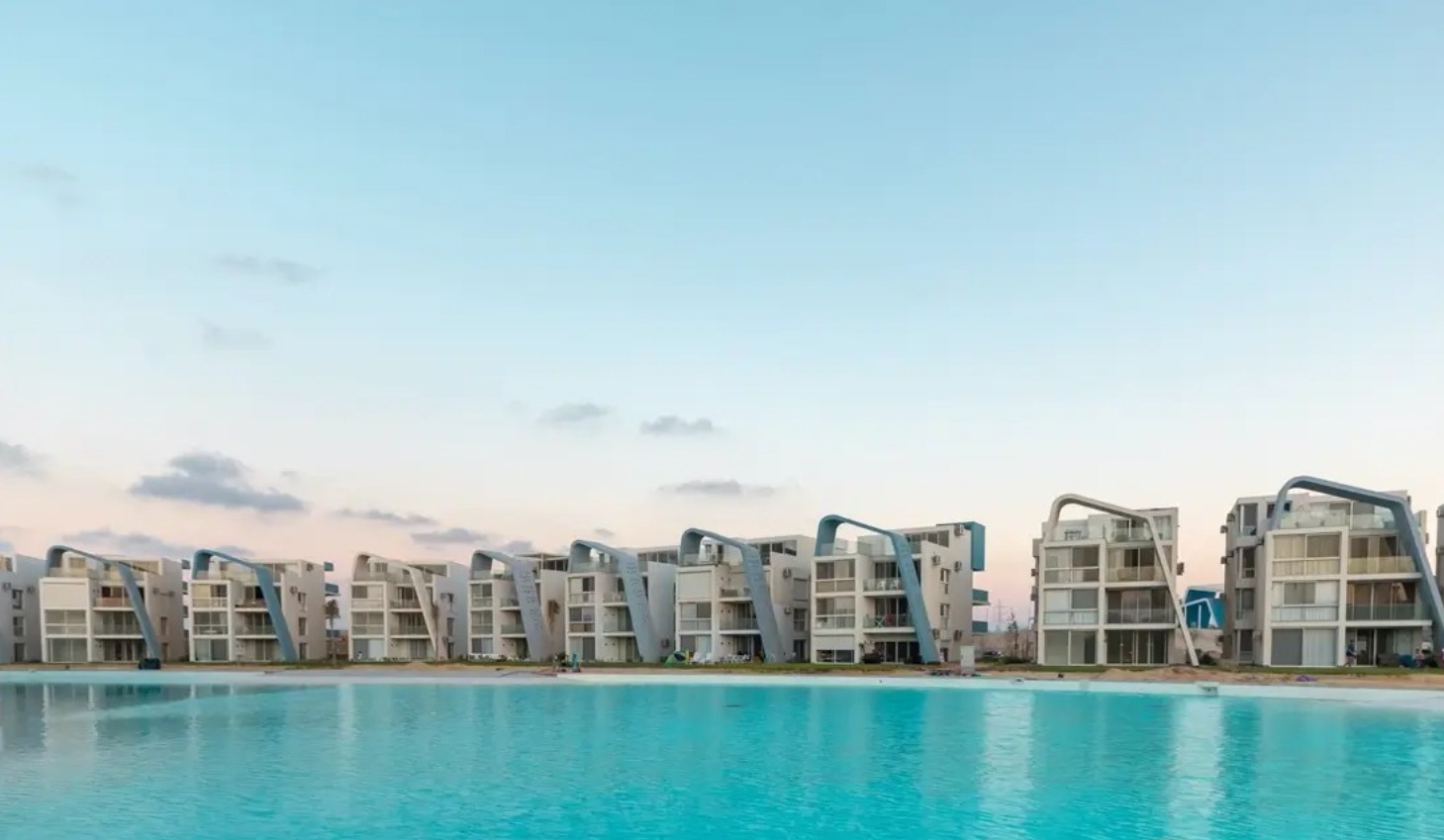 للبيع بالتقسيط فيلا 225 متر في قرية سولت الساحل الشمالي