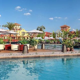 أحصل على شقة في كمبوند نيوم بيراميدز بمساحة 150 متر