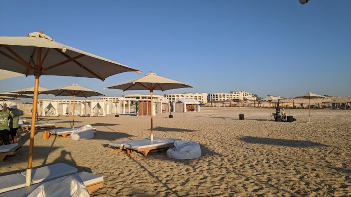 عرض متميز شاليه 82 متر للبيع في قرية اس باي سيدي حنيش بموقع مميز