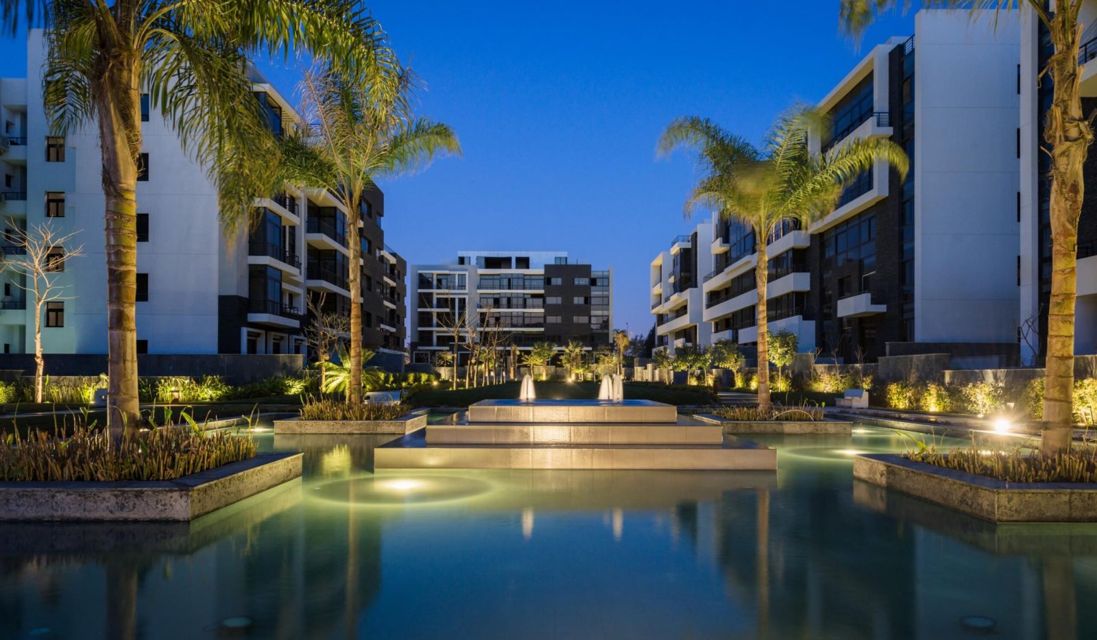 فرصة عظيمة شقة 205م مع اقساط على 9 سنوات فى كمبوند Waterway the View