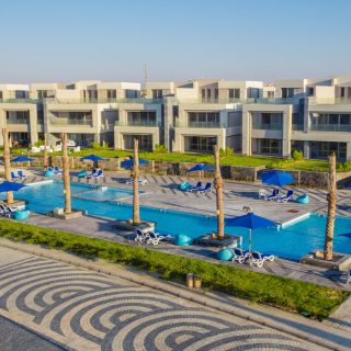 اميز شاليه للبيع بلافيستا كاسكادا الساحل بمساحة 184 متر