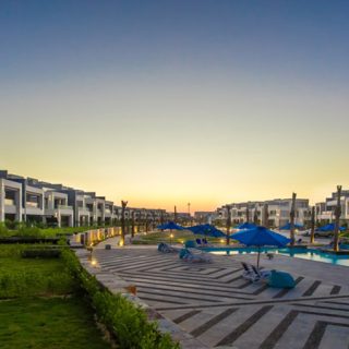 اميز شاليه للبيع بلافيستا كاسكادا الساحل بمساحة 184 متر