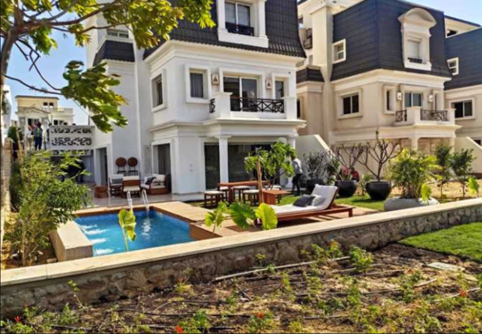 بسعر مغري فيلا 275م بكمبوند ماونتن فيو مدينة المستقبل فيو رائع