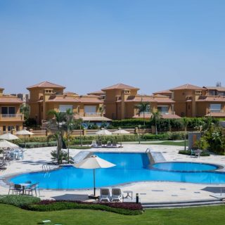 أحصل على توين هاوس في جبيل 6 أكتوبر بمساحة 395 متر