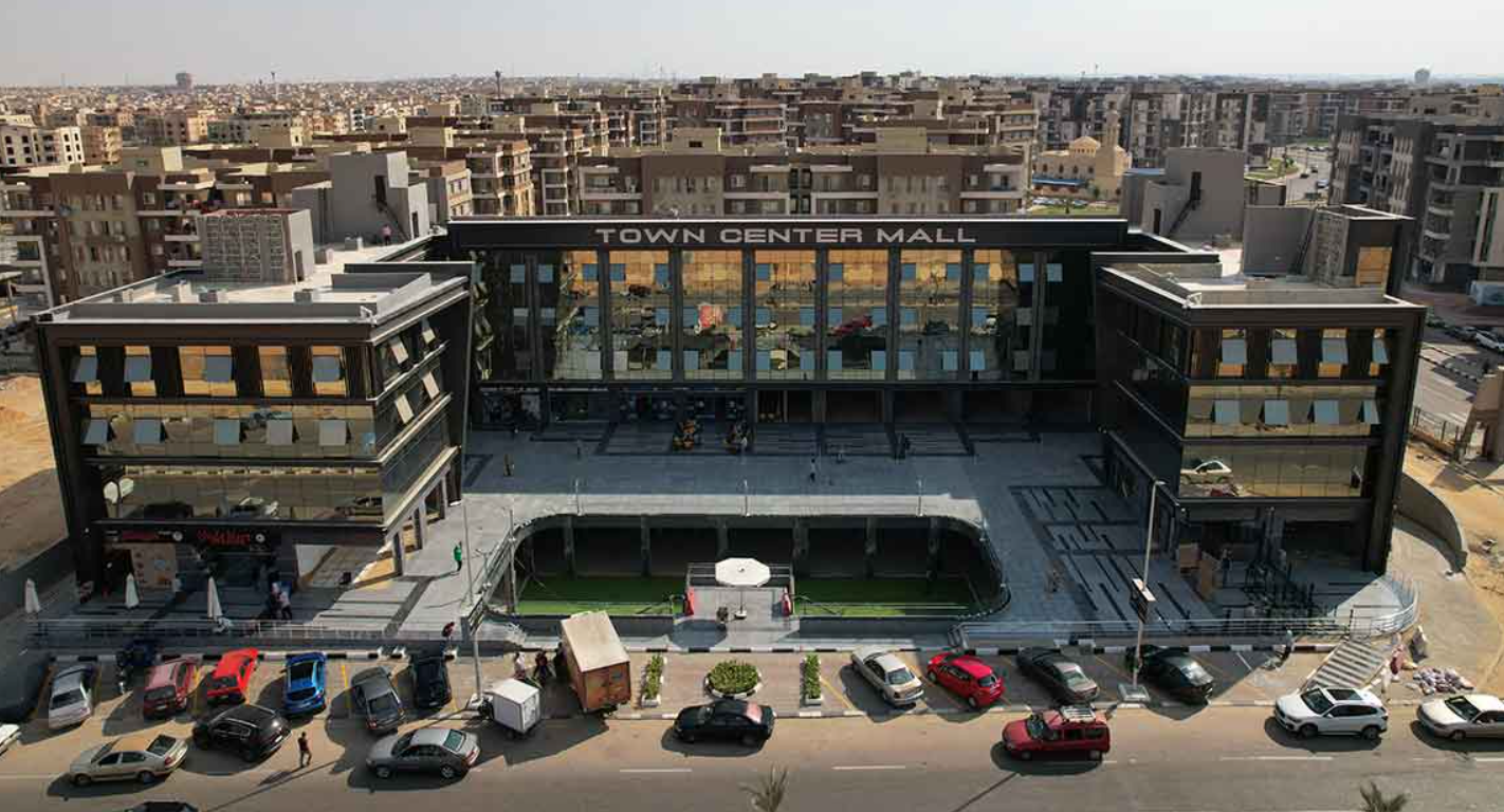 محل للبيع 65م في تاون سنتر الشروق بتسهيلات فى السداد