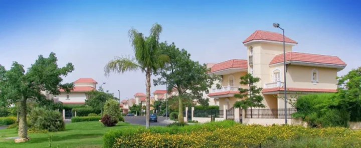 شقة للبيع بمدينة الشروق في كمبوند ماي فير 160 متراً