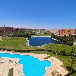 بسعر مغري شقة 220م بقرية بورتو مارينا جولف فيو رائع