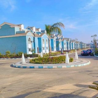 بفيو أكثر من رائع فيلات كمبوند هليوبوليس هيلز للبيع انتهز الفرصة