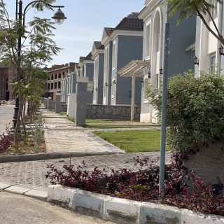 بفيو أكثر من رائع فيلات كمبوند هليوبوليس هيلز للبيع انتهز الفرصة