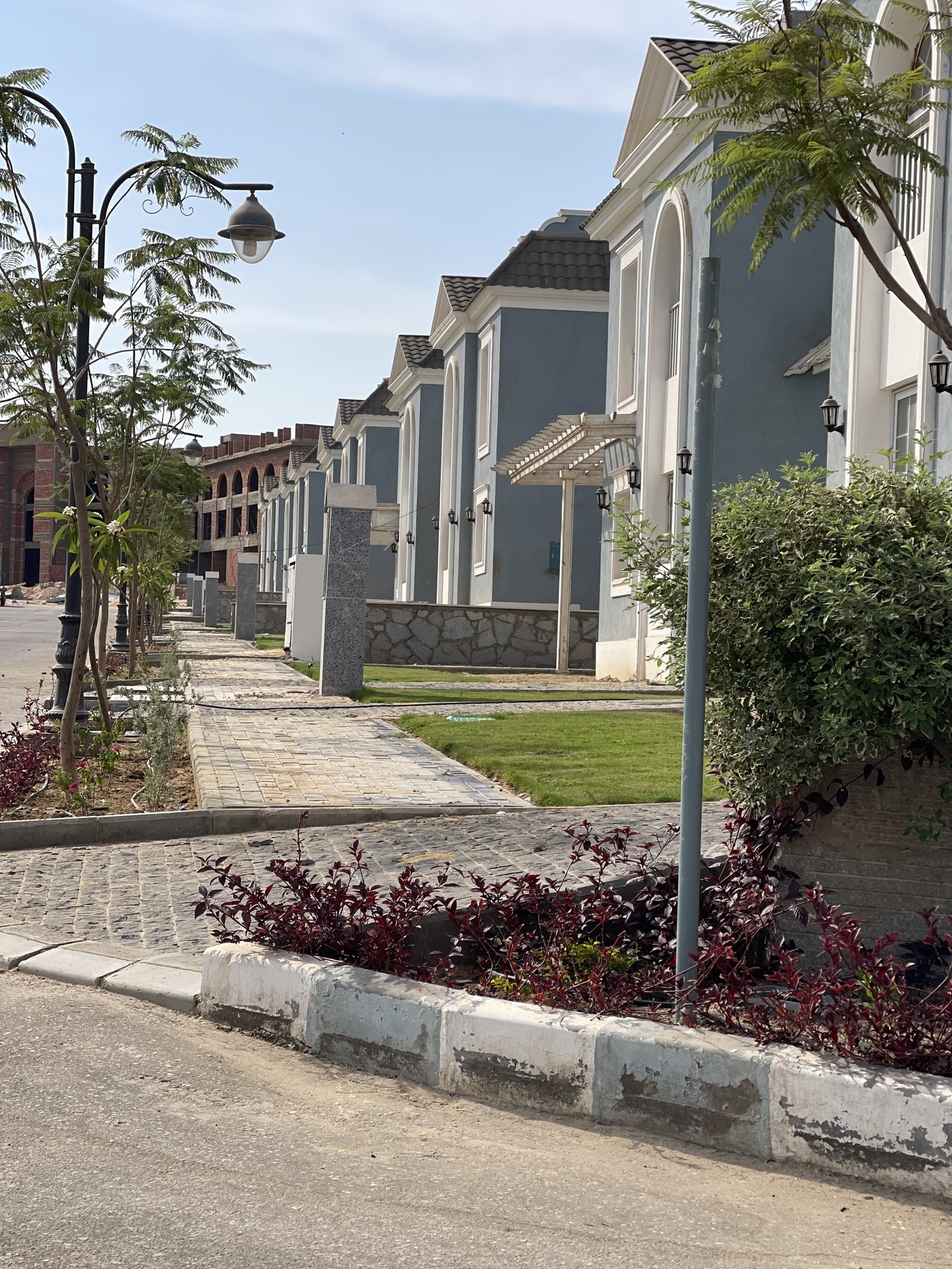 بفيو أكثر من رائع فيلات كمبوند هليوبوليس هيلز للبيع انتهز الفرصة