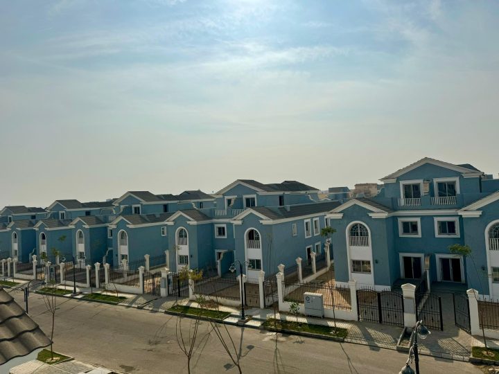 متفوتش العروض على اسعار فيلات كمبوند هليوبوليس هيلز العبور سارع بالشراء