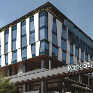 عقارات إدارية للبيع في مول بارك ستريت ايست 280متراً