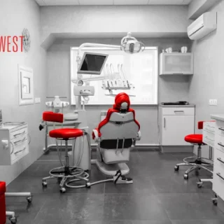 عيادة 120م في أكتوبر في مول راي ويست