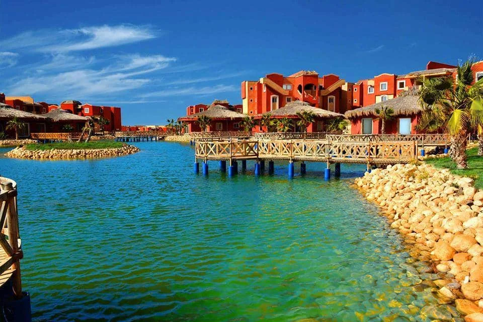 امتلك فيلا بالموقع الاكثر تميزا في قرية لاسيرينا